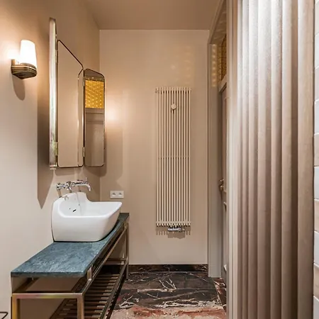 Kielbasnicza ~ 150m Main Square ~ Self Check-in 20h Appartement *